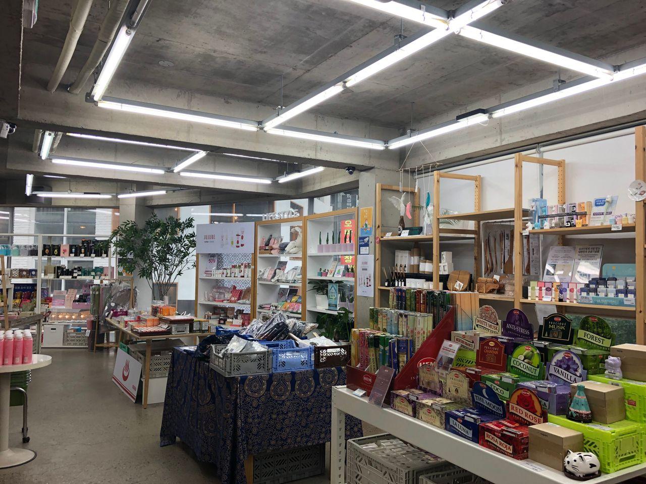 A Visit to the Stationery Store 1300K in Hongdae (Hongik University)